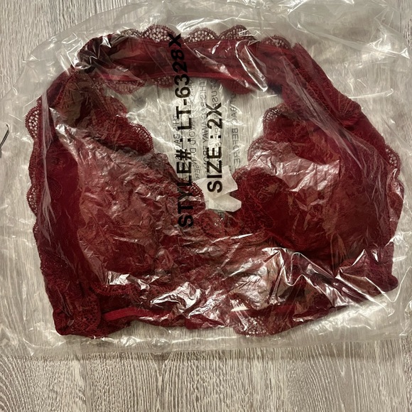 ZENANA OUTFITTERS PLUS SIZE PADDED HALTER WINE RED BRALETTE SIZE 2X - Picture 3 of 3